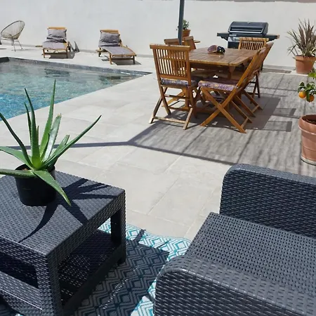 빌라 Charmante Avec Piscine A Debordement *