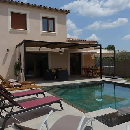 Charmante Avec Piscine A Debordement 빌라 La Calmette